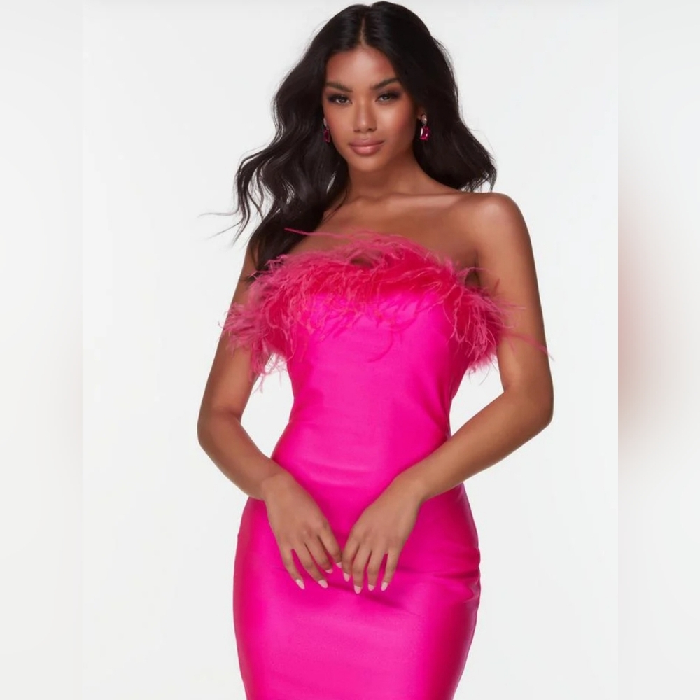 Elegant Pink Alyce Bodycon Feathered Mini Dress